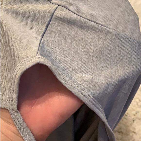NWT Gray yoga top long sleeves - Picture 7 of 7